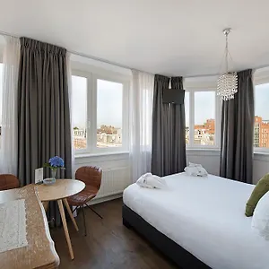 https://bb-helmers.amsterdamhotelsnl.com