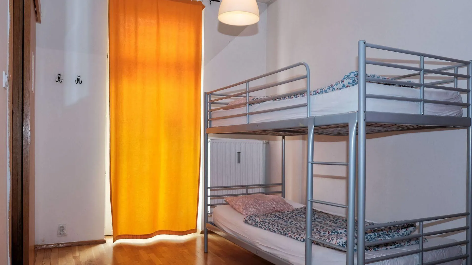 Hostel One プラハ チェコ